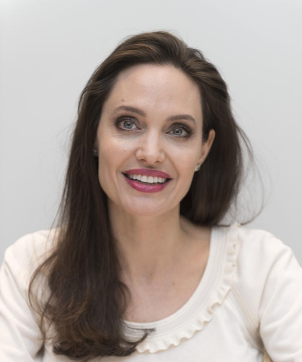 安吉丽娜·朱莉谈导演新作与个人情感