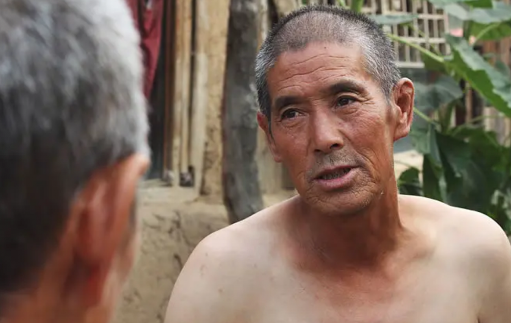 抖音热门劲爆电影《光棍儿》四个老光棍